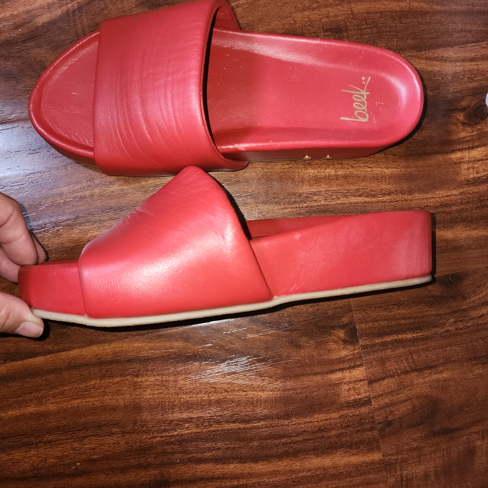 beek Red Leather Slide Sandals - Picture 2 of 4